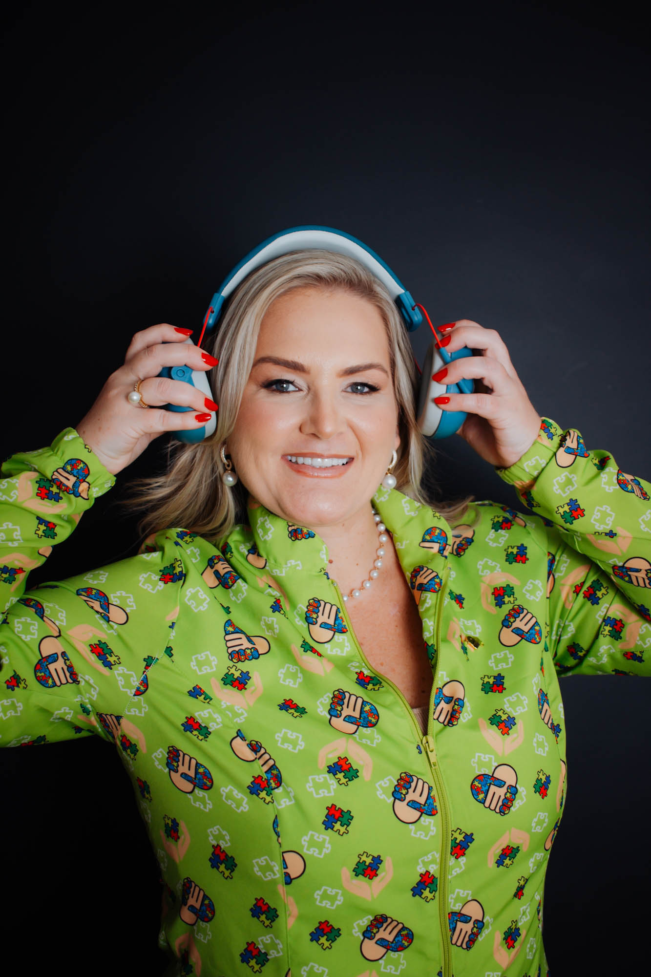 Dra. Bruna em atendimento humanizado